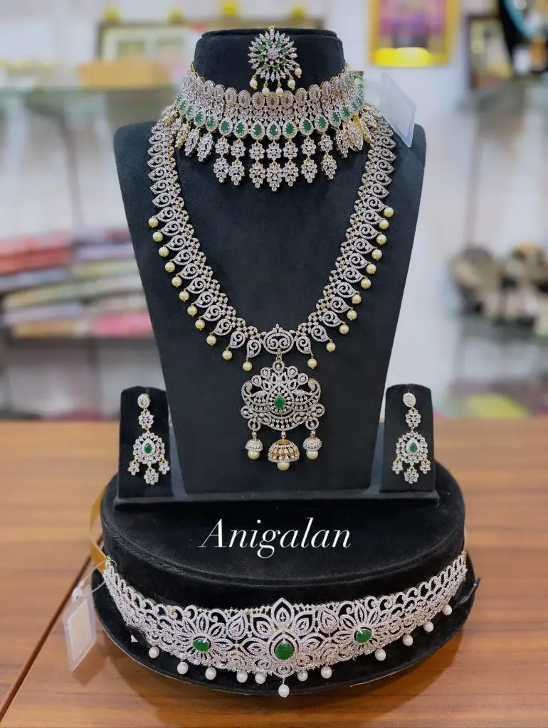 [ADBS041] Luxury Floral And White Drop Set -  ADBS041