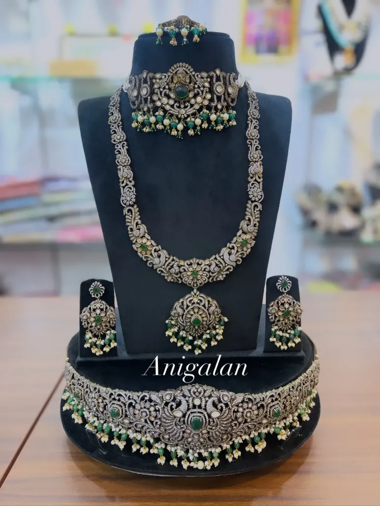 [ADBS042] Victorian Peacock Bridal Set-  ADBS042