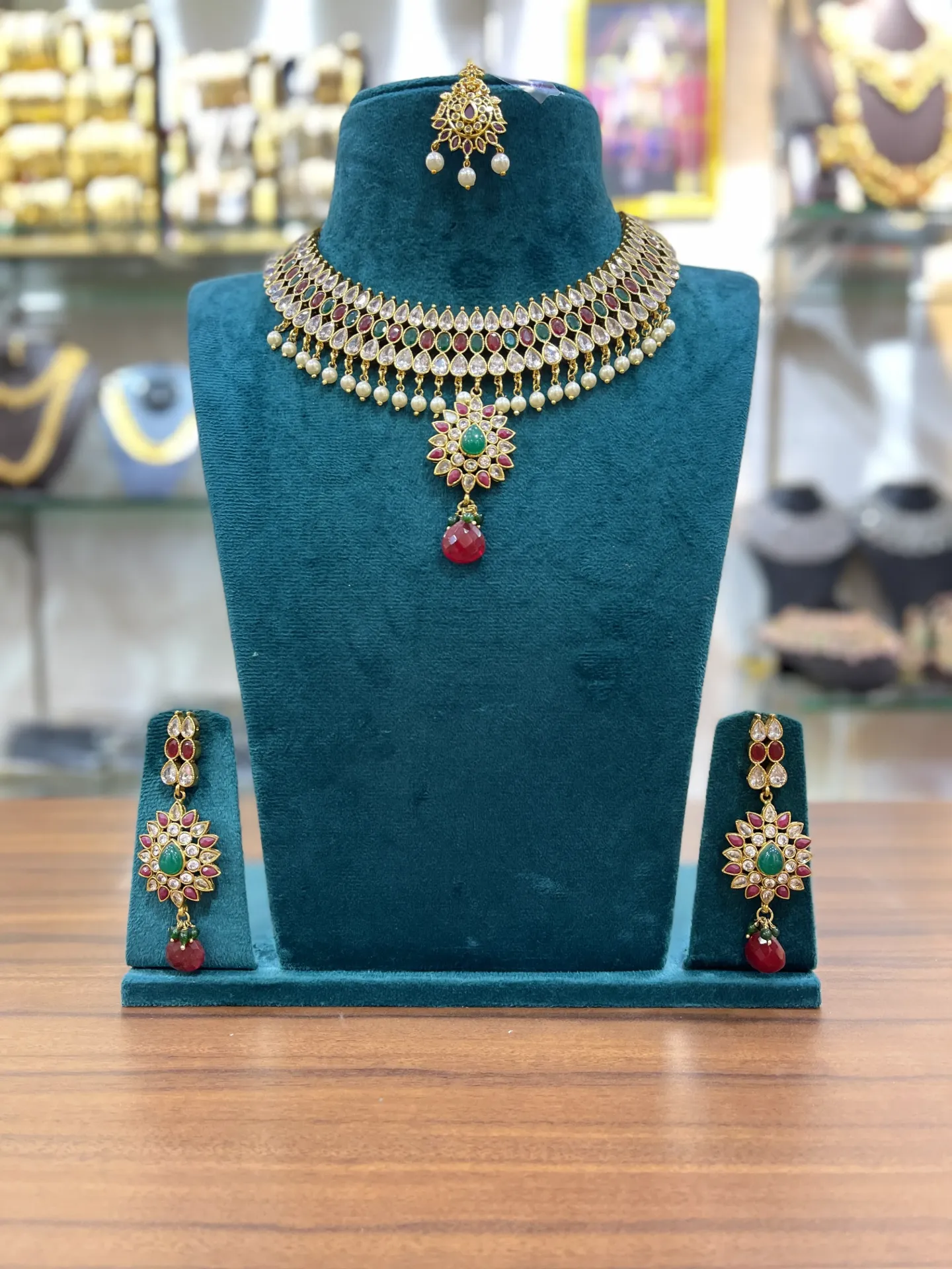 [CHK020] Simple Choker Set-CHK020