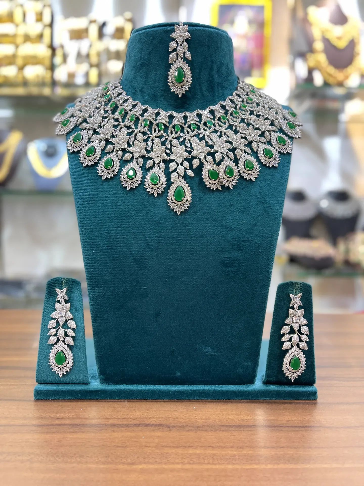 [CHK025] Silver Tone Green Stone Choker Set-CHK025