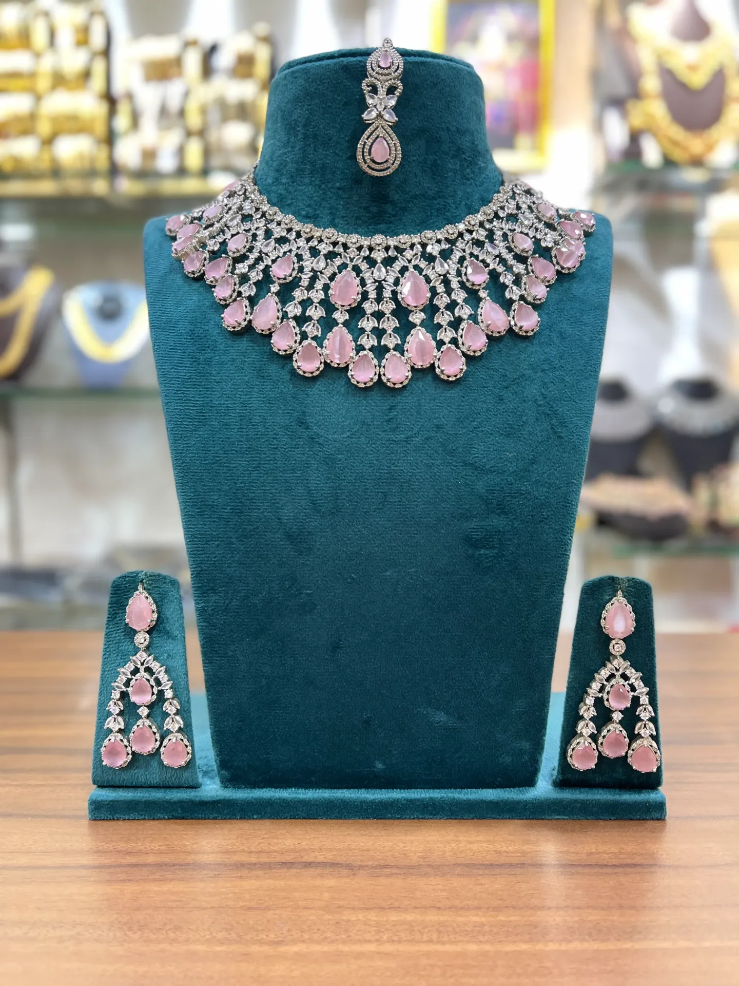 [CHK038] Baby Pink Stone Grand Choker Set-CHK038