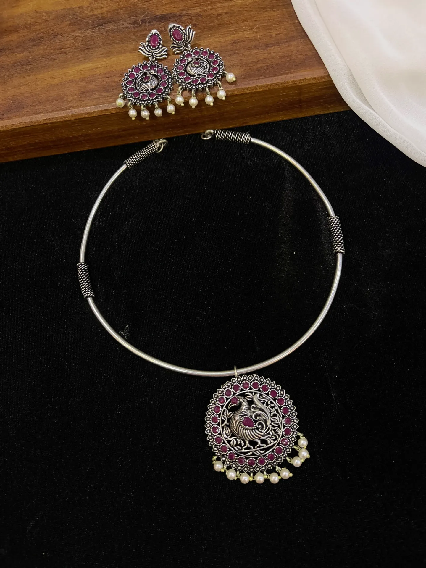 [Necklace29] Pink Stone With White Beads Necklace -N29