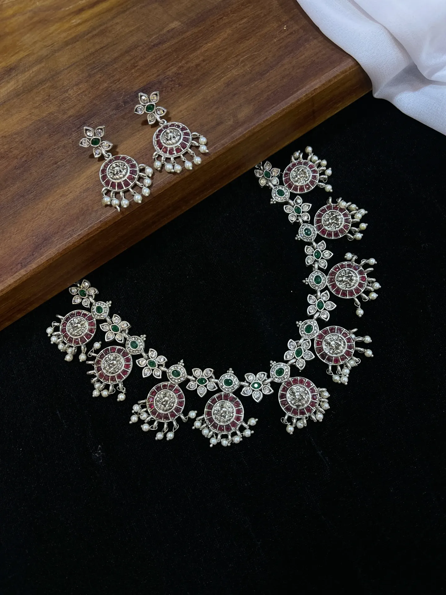 Gutapusalu Necklace -N51