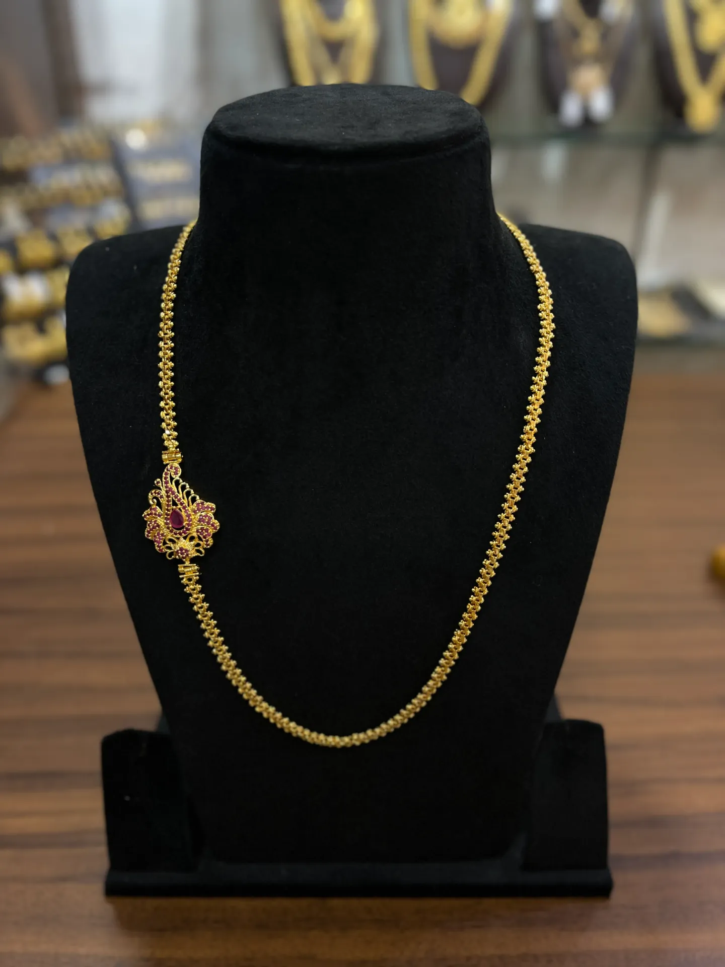 Exquisite Mogappu Necklaces | Traditional Side Pendant Chains MGP 02