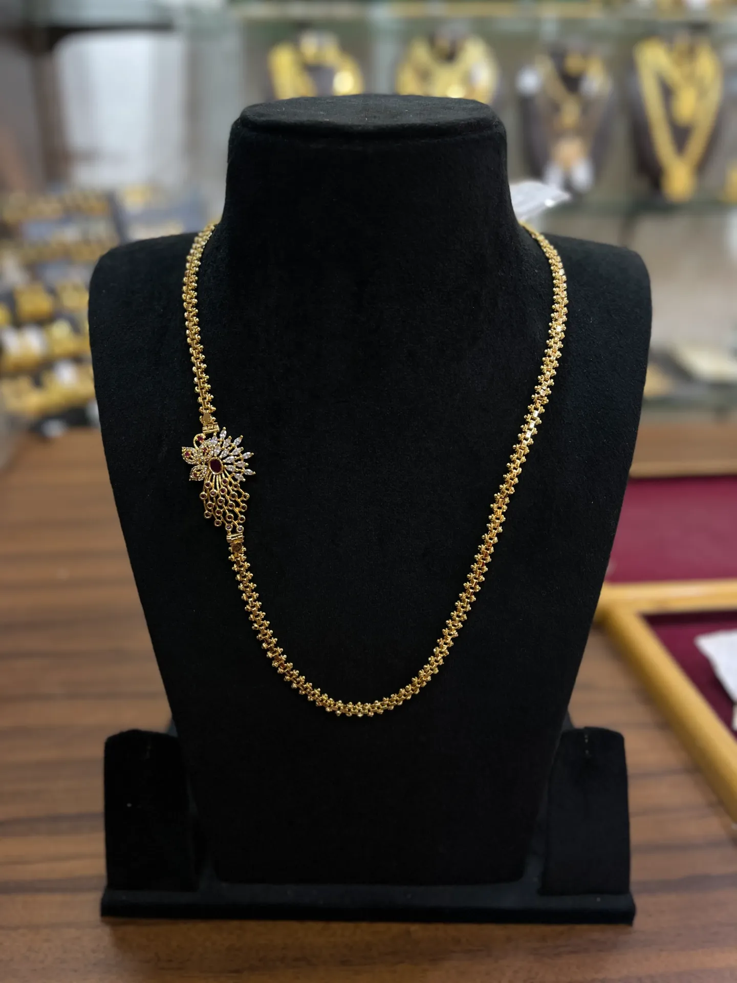 Exquisite Mogappu Necklaces | Traditional Side Pendant Chains MGP 06