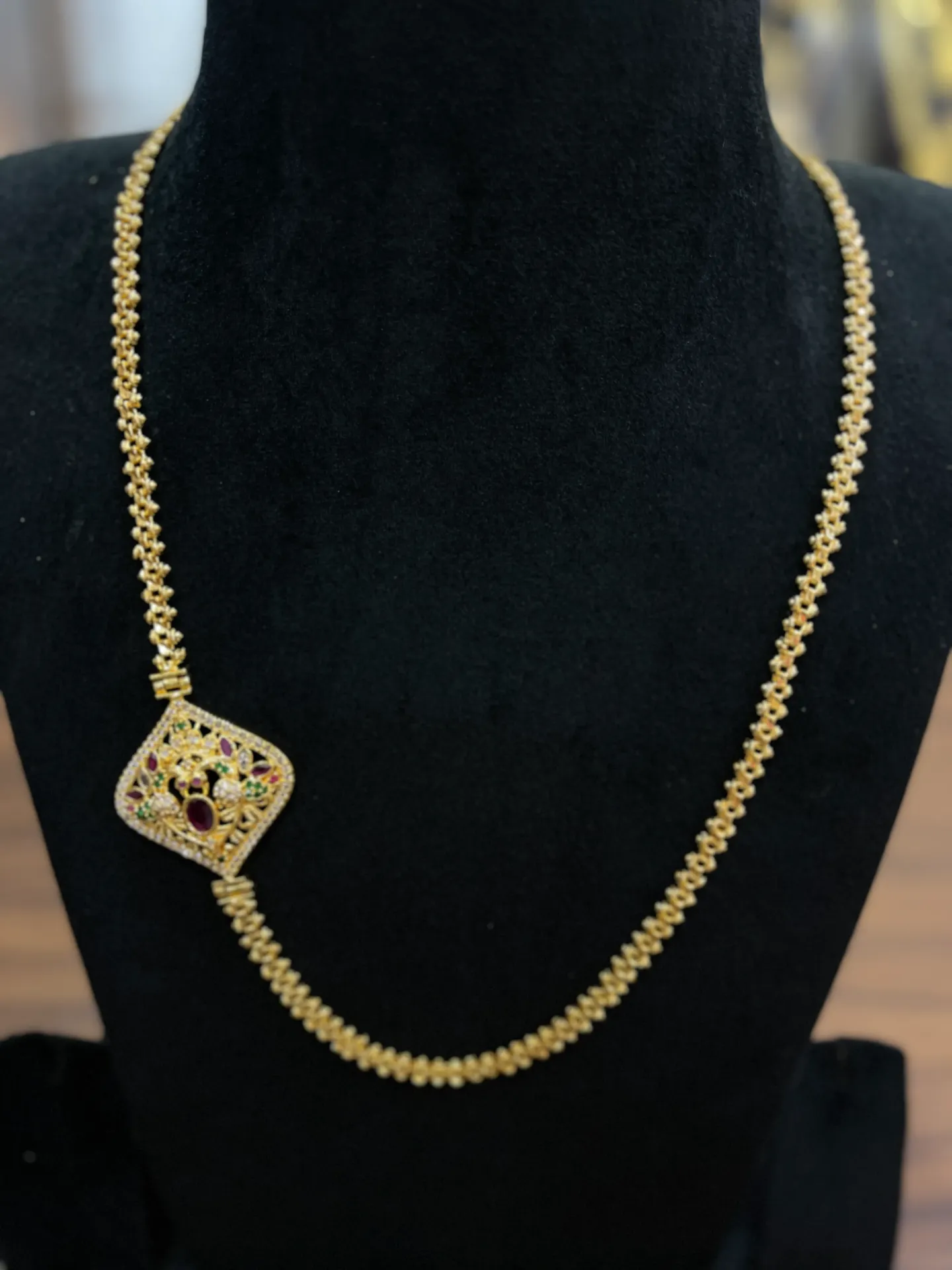 Exquisite Mogappu Necklaces | Traditional Side Pendant Chains MGP 09