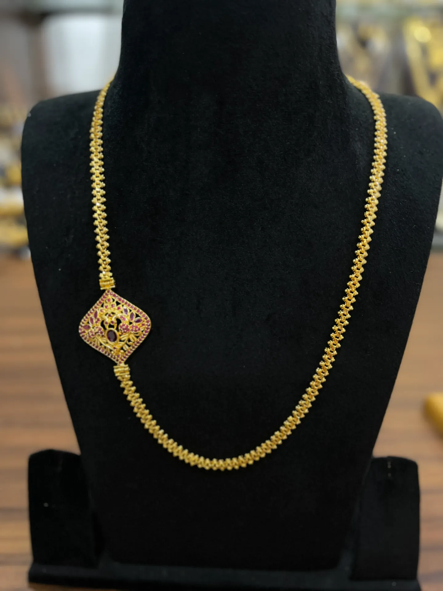 Exquisite Mogappu Necklaces | Traditional Side Pendant Chains MGP 17