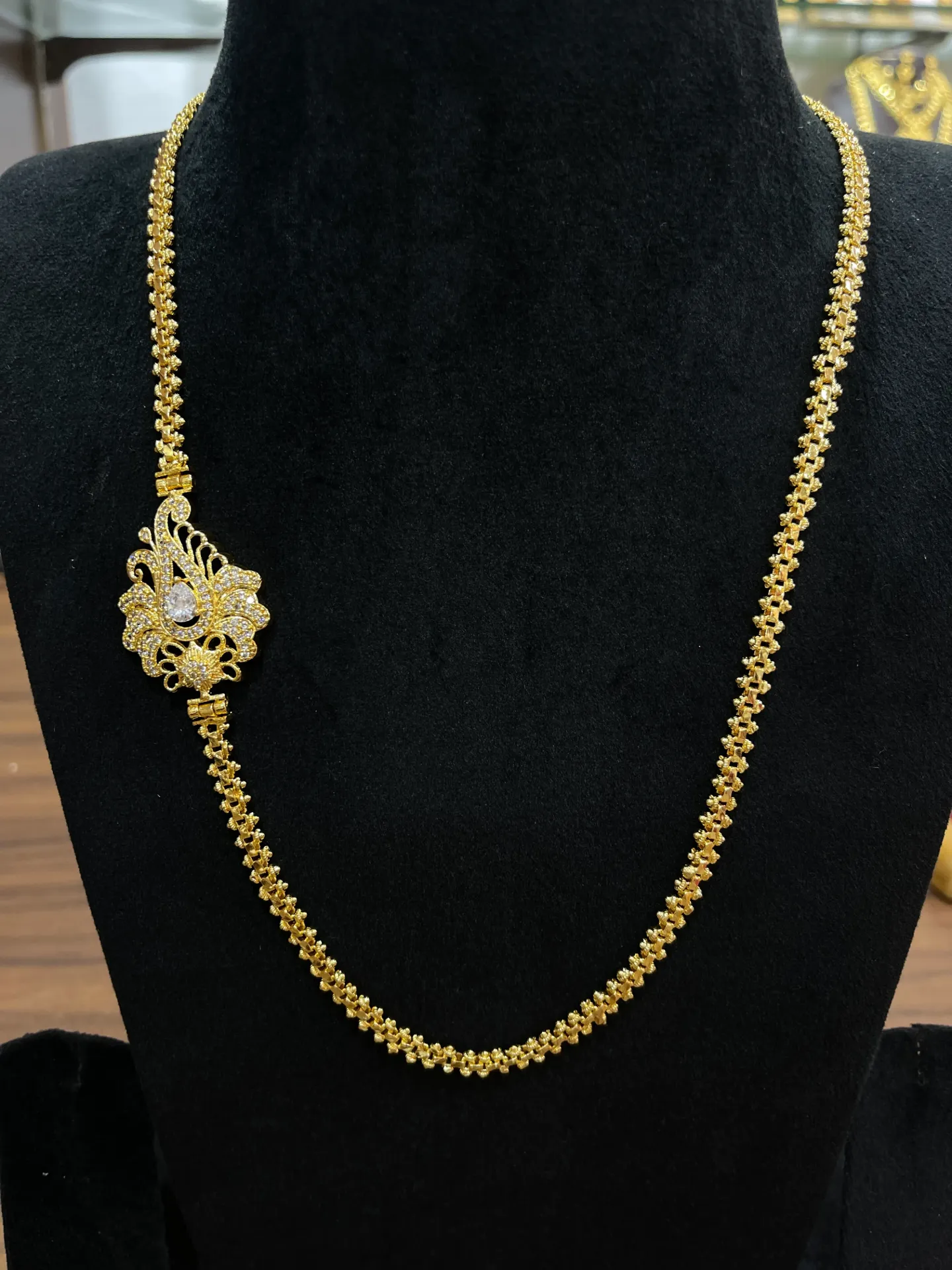 Exquisite Mogappu Necklaces | Traditional Side Pendant Chains MGP 21